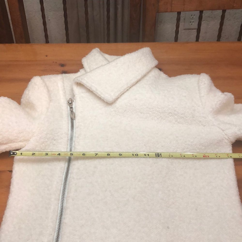 Off White Coat - Picture 7 of 13